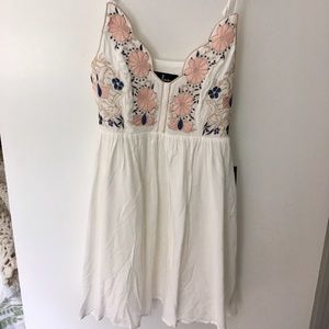 Lulus floral embroidered dress